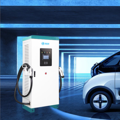 Ładowarka EV o mocy 60 kW z naturalnym chłodzeniem, punkt ładowania samochodu na zewnątrz CCS1 CCS2