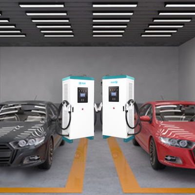 Publiczne ładowarki samochodowe CCS 2, 120KW OCPP Fast EV Charger Commercial