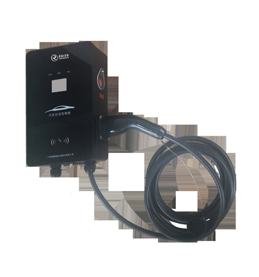 Stacja ładowania pojazdów elektrycznych 300VDC 45/66Hz Długość kabla 5-7m